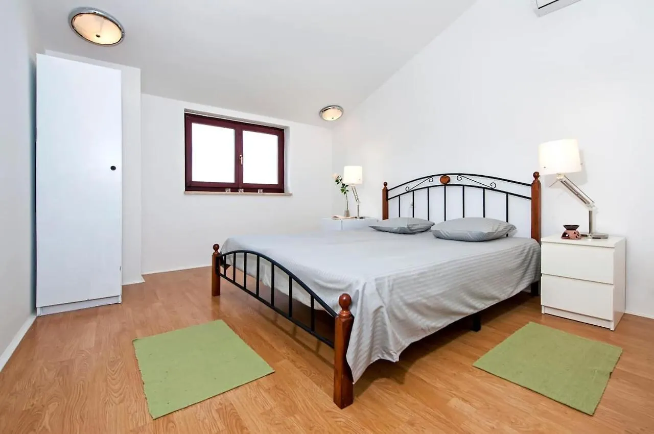 Rovinj View Apartment 0*,